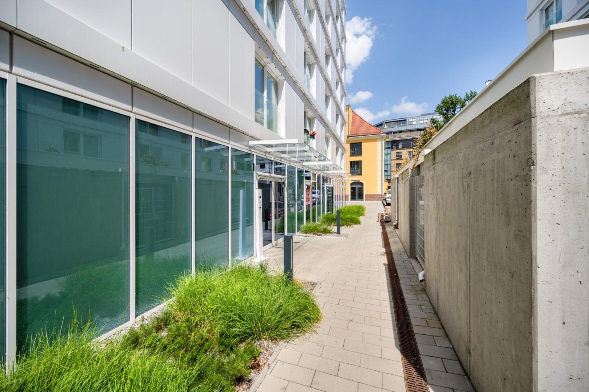 Elegant Apartment With Balcony By The Oder River In Wroclaw By Renters Prestige Zewnętrze zdjęcie