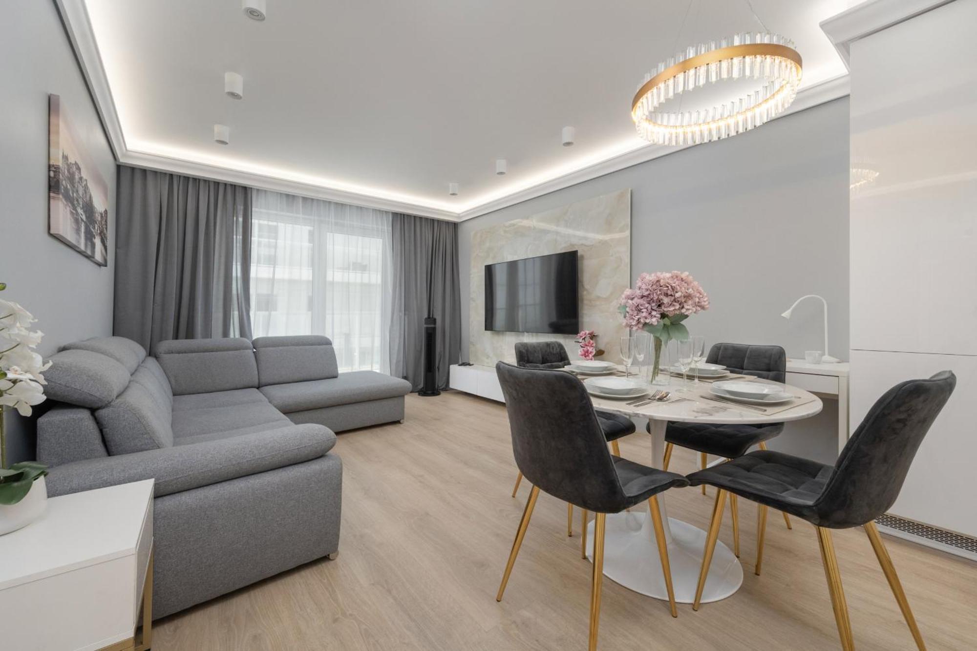 Elegant Apartment With Balcony By The Oder River In Wroclaw By Renters Prestige Zewnętrze zdjęcie